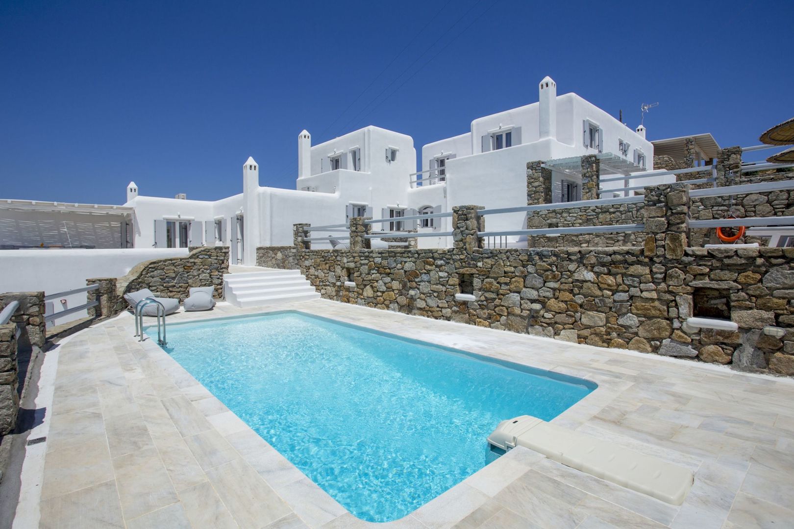 Senses Luxury Villas & Suites