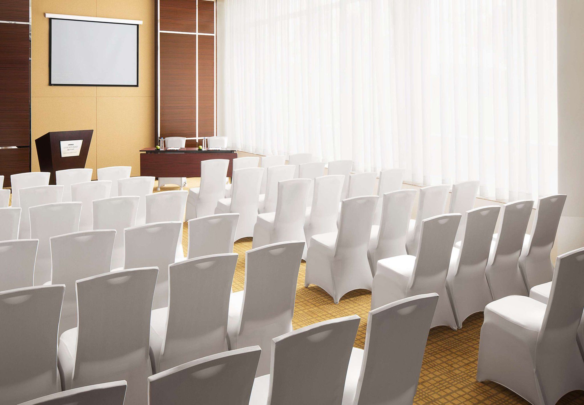 Courtyard by Marriott Kochi Airport