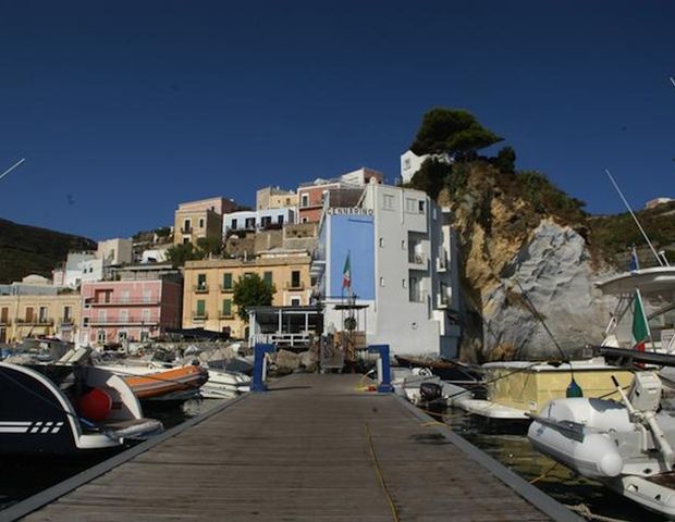 Hotel Gennarino A Mare