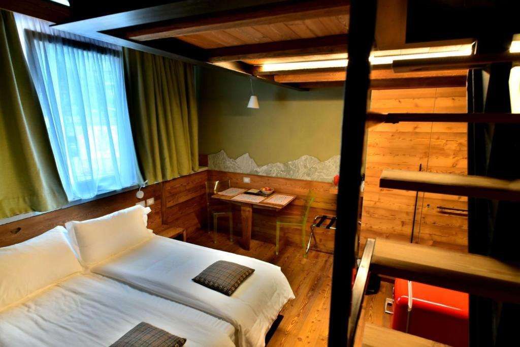 MH Olen Hotel