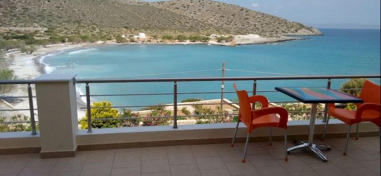 Tholos Bay Suites