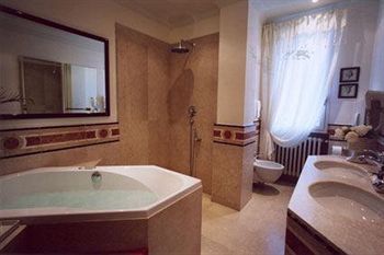 Balneum Hotel Restaurant & Cafe