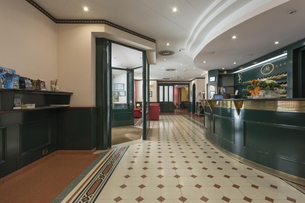 Hotel Montreal