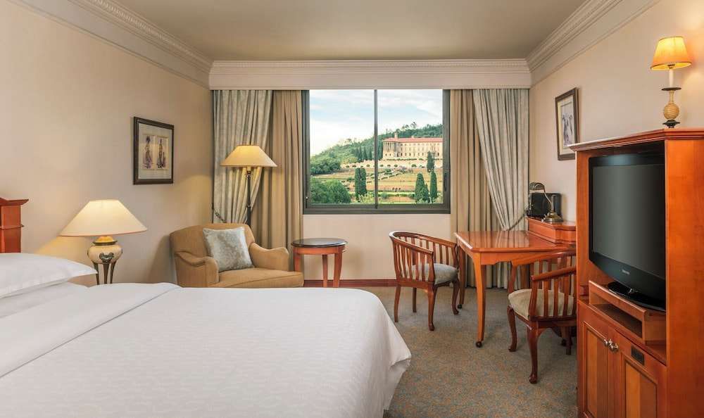 CT Hotel