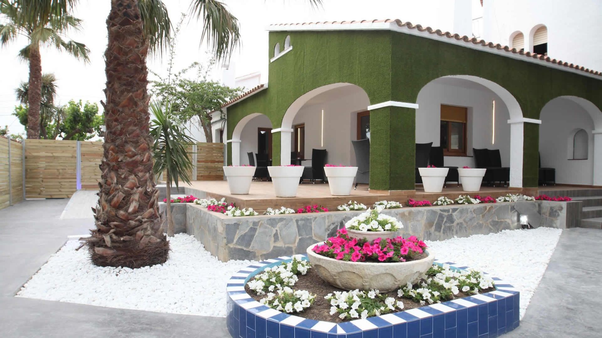Emerald Sun Hotel