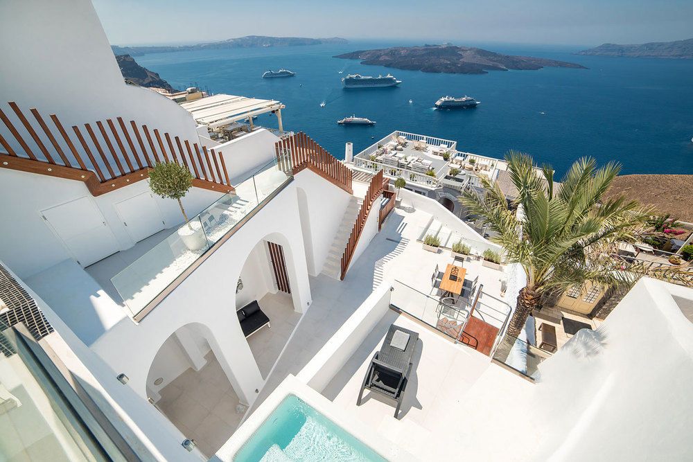 Daydream Luxury Suites