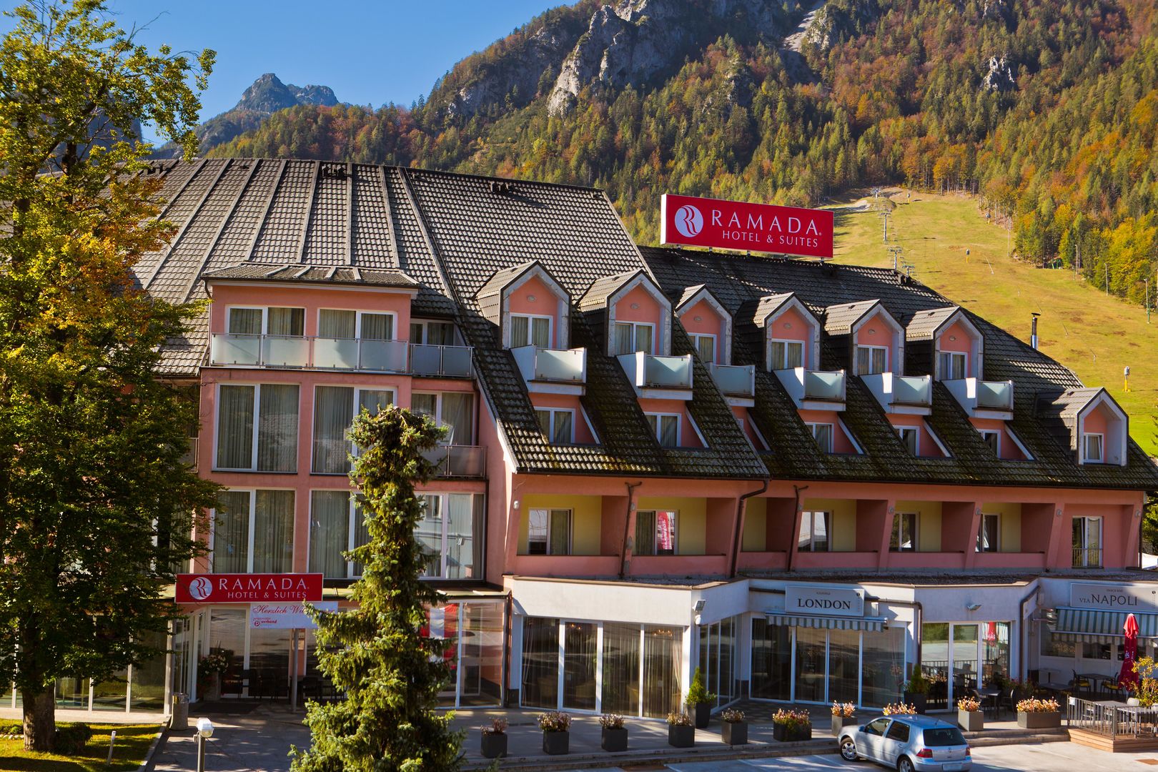 Ramada Hotel & Suites by Wyndham Kranjska Gora