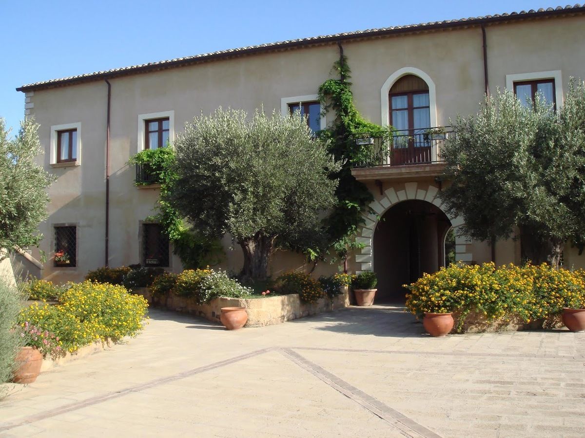 Borghetto Beach Club Resort