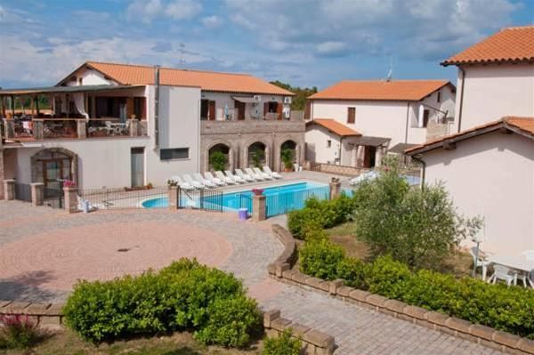 Residence Borgo Valmarina