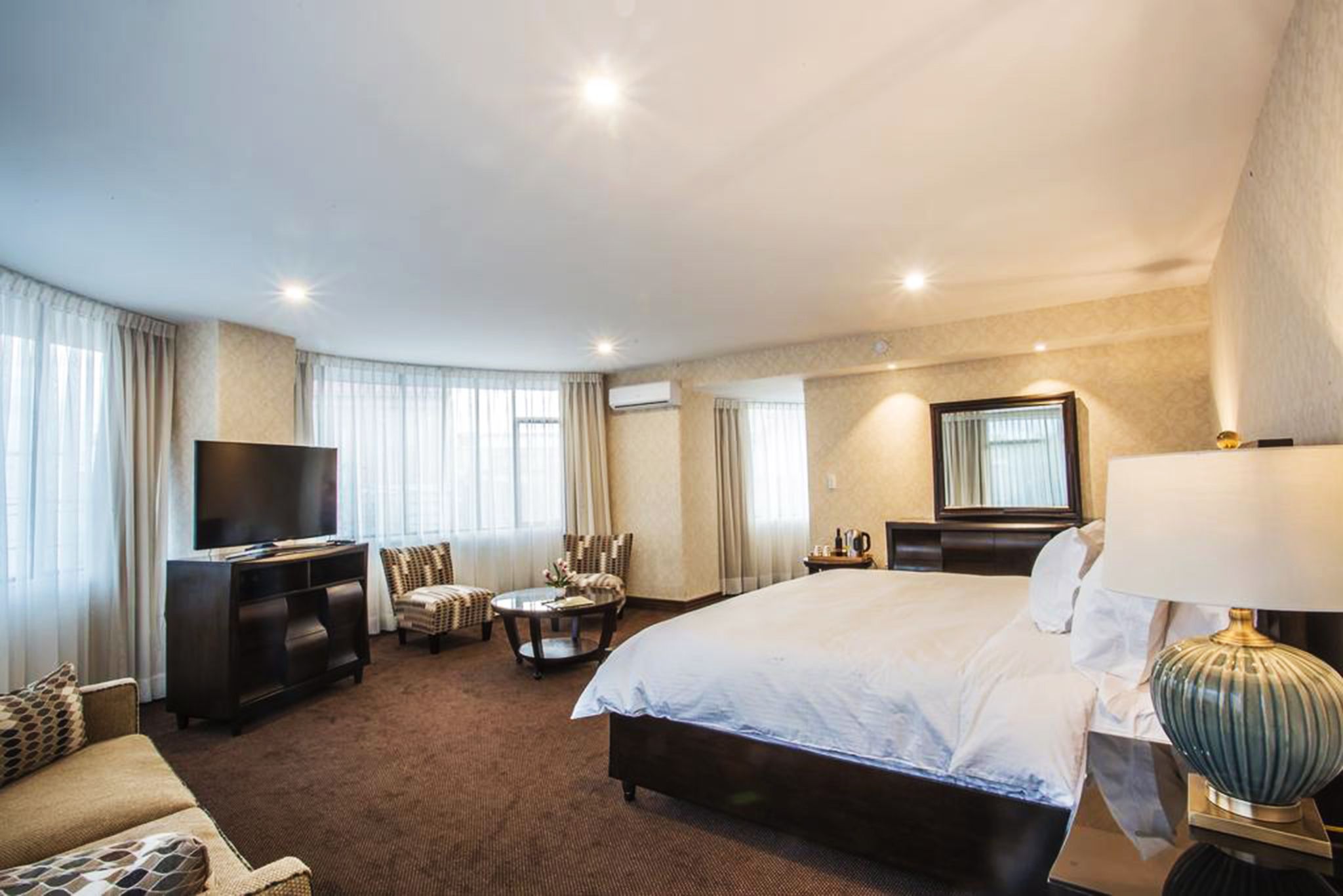 Hotel Roles