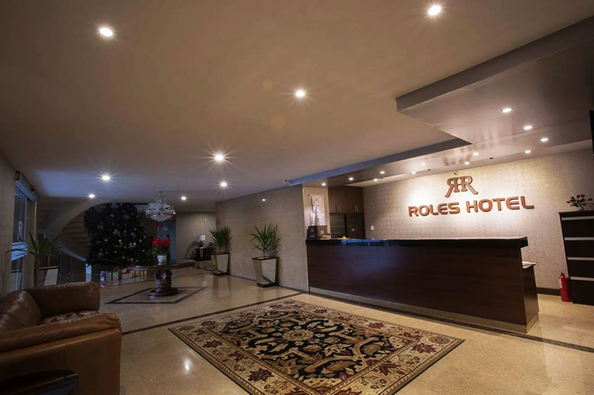 Hotel Roles