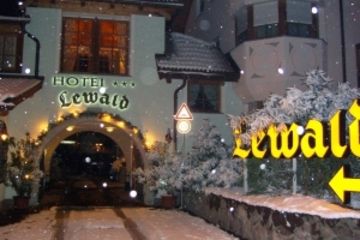 Lewald