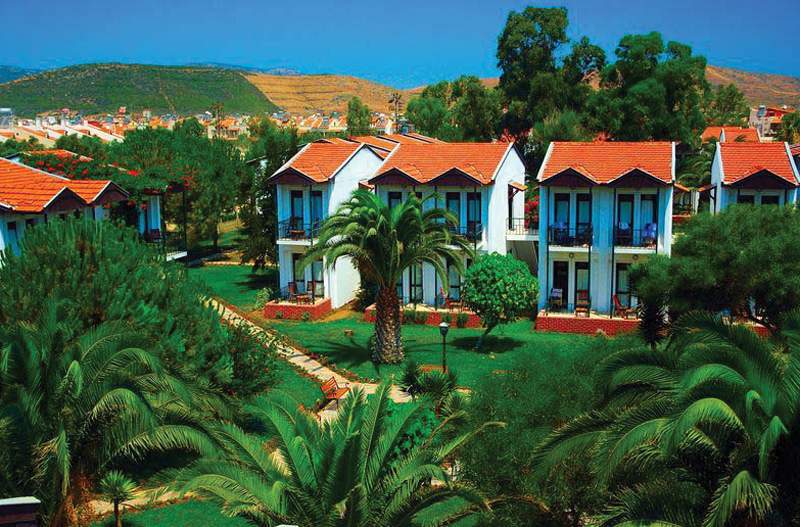 Santa Family Club Hotel