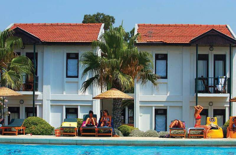 Santa Family Club Hotel