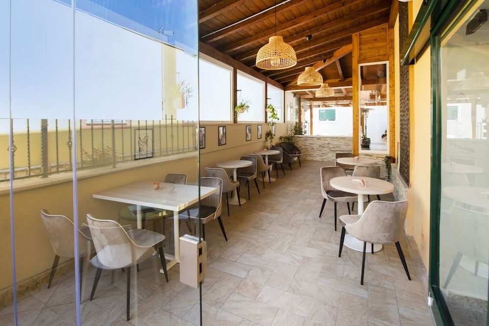 Gu Hotel