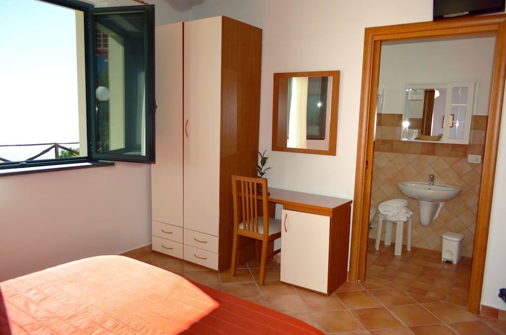 L'infinito Guest House