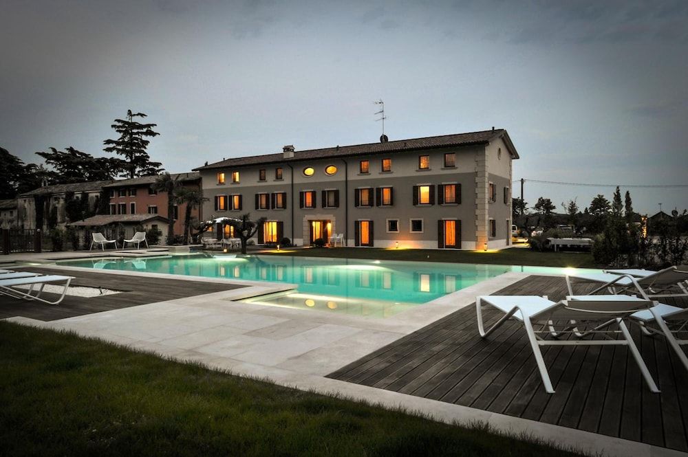 Belvivere Suites