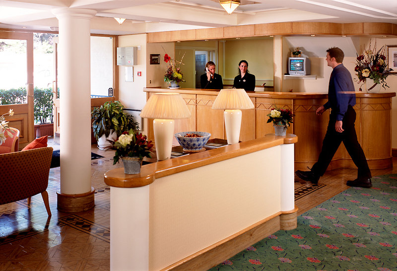 Golden Sands Hotel