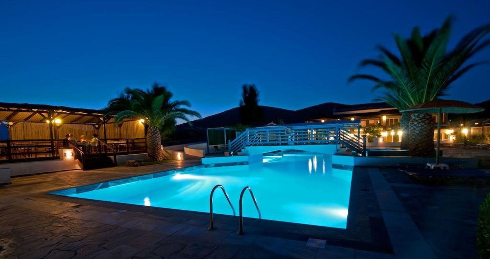 Zefiros Beach Hotel