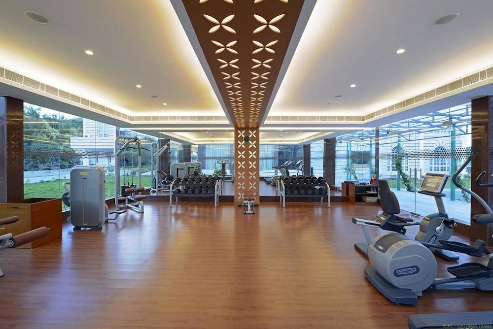 Hotel Naveen Lakeside