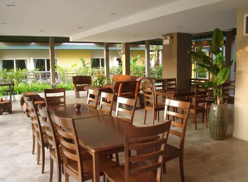 Bacchus Home Resort