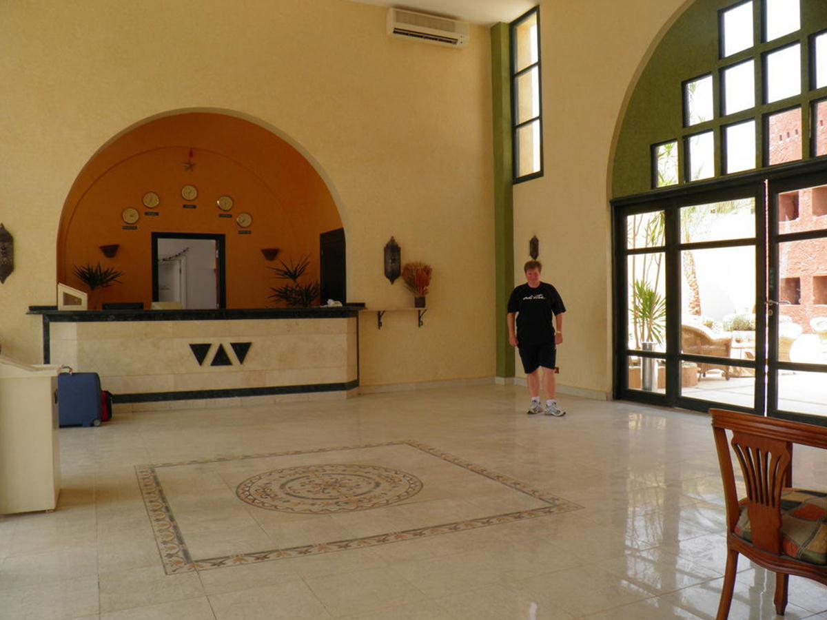 Carnelia Beach Resort