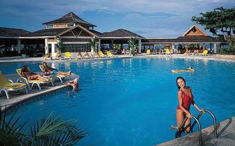 Royalton CHIC Jamaica Paradise Cove