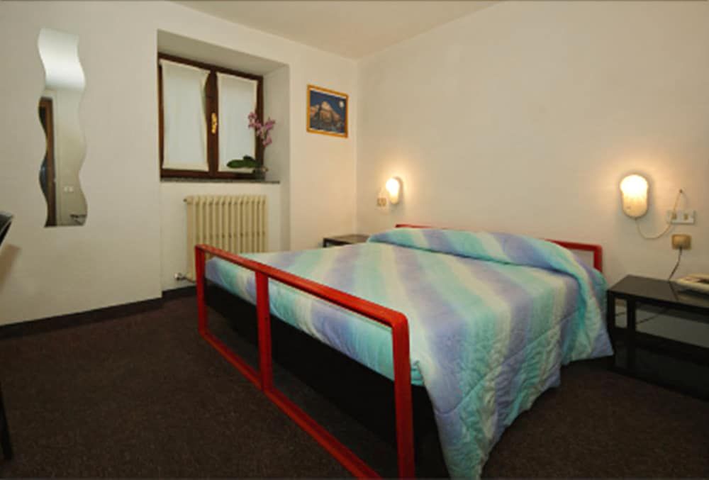 Hotel Rododendro