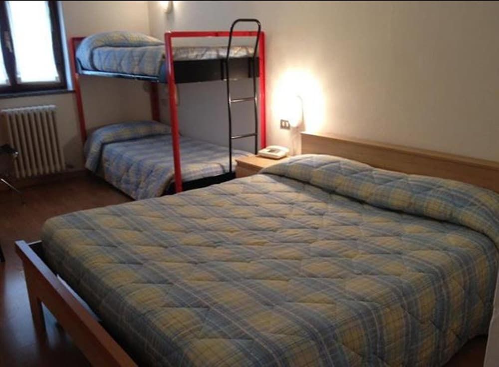 Hotel Rododendro
