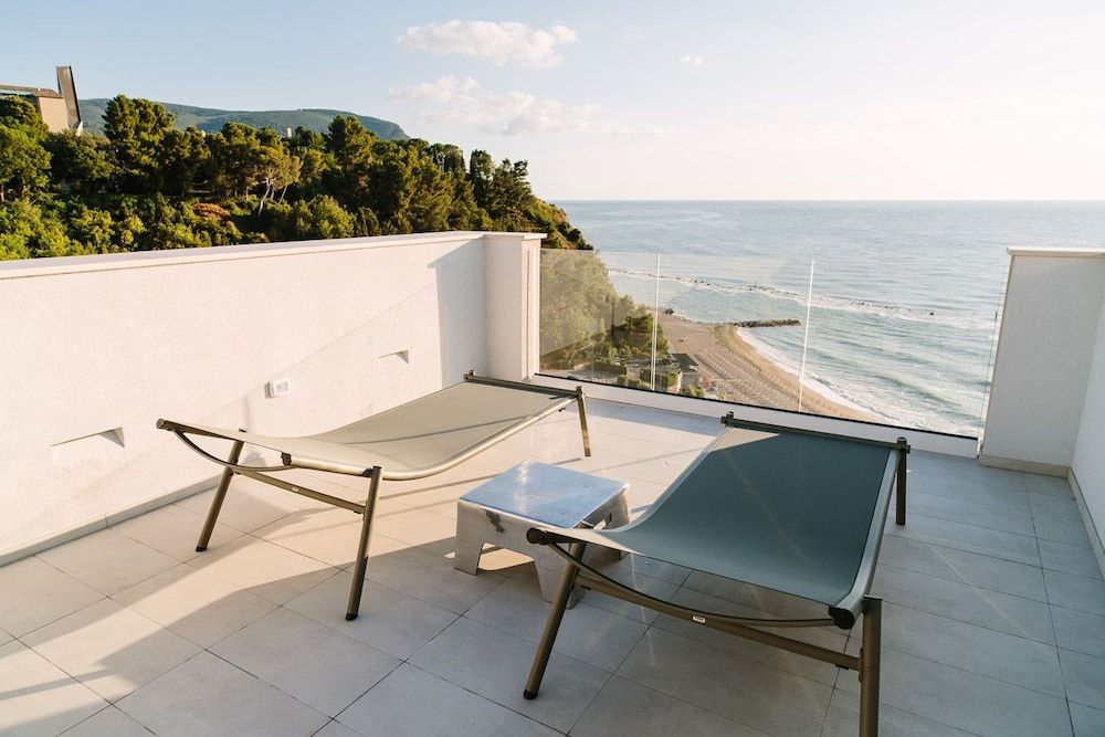 Numa Hotel