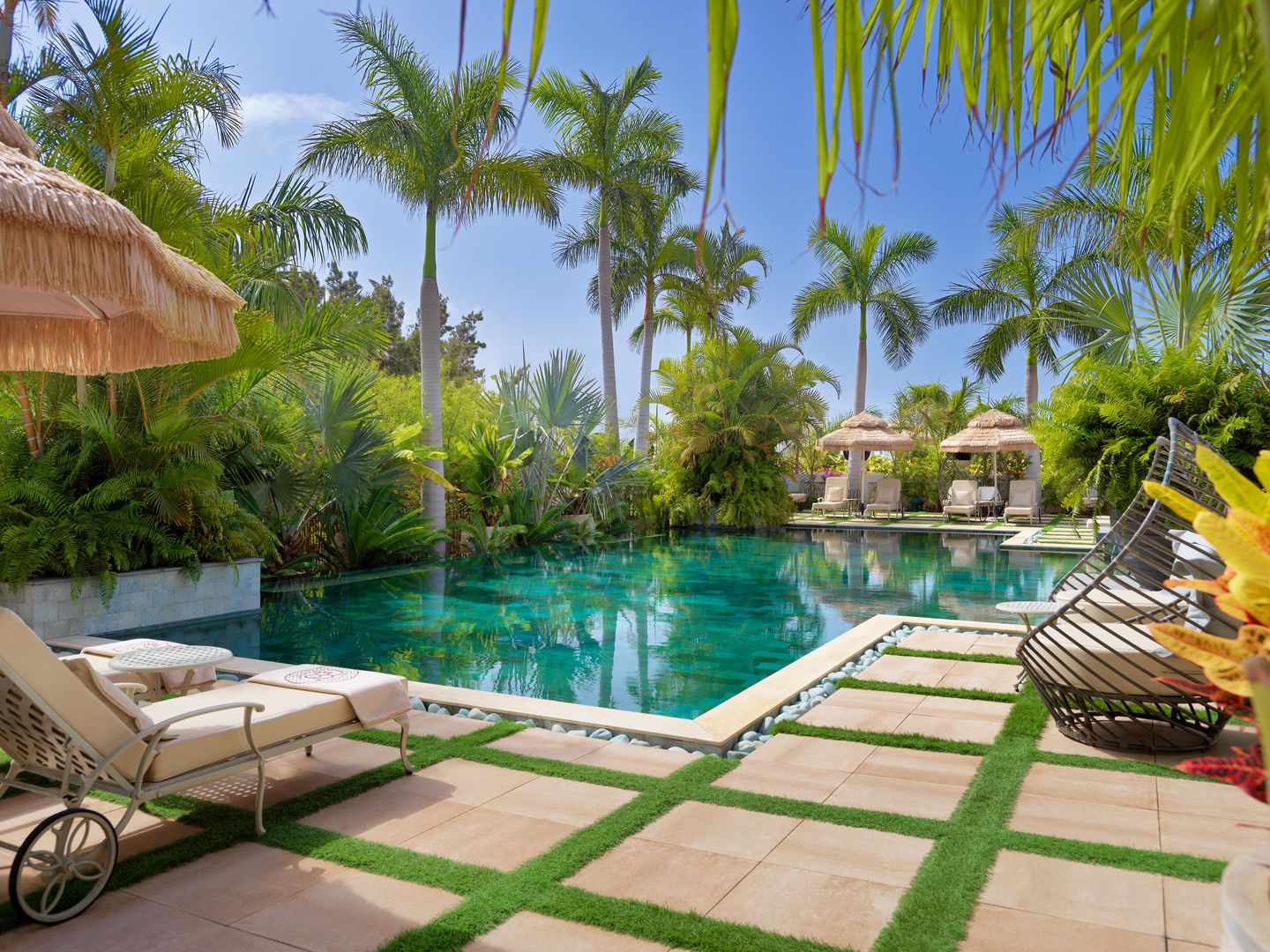 Royal River Luxury Hotel