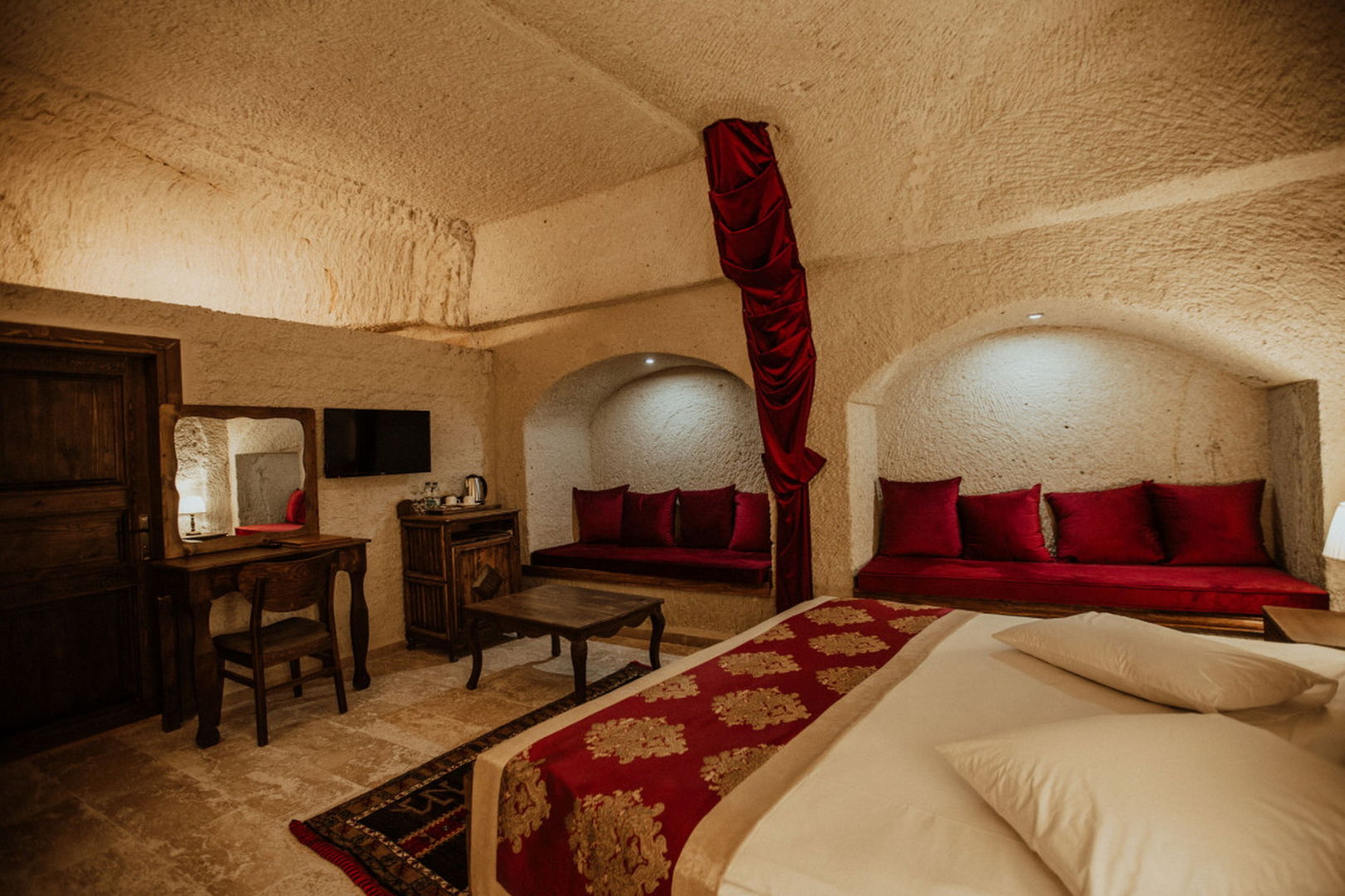 Kismet Cave Mansion