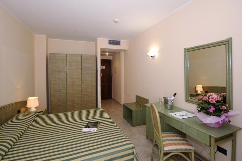 Rina Hotel