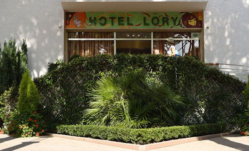Lory