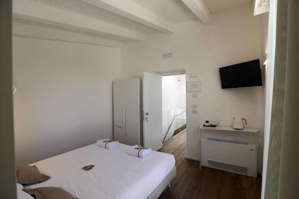 Iulius Suite & Spa