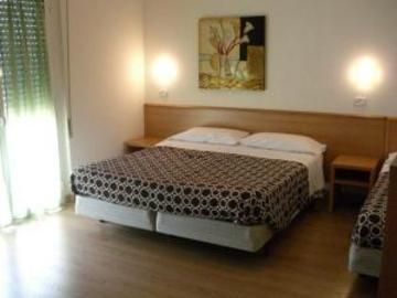 Residence Hotel Dei 7