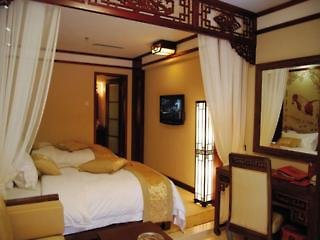 Chateau L'Act Hotel