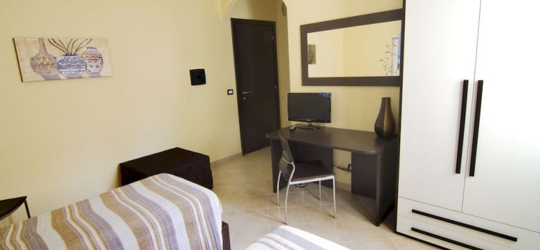 B&B La Porta Accanto