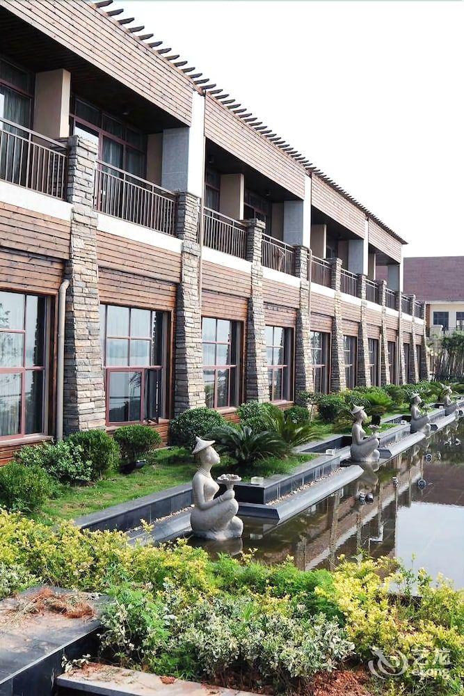 Assorti International Hotel