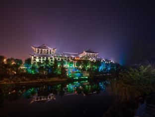 Grand Bravo Hotel