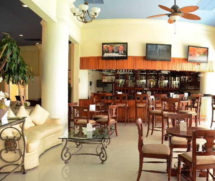 Simpson Bay Resort, Marina & Spa