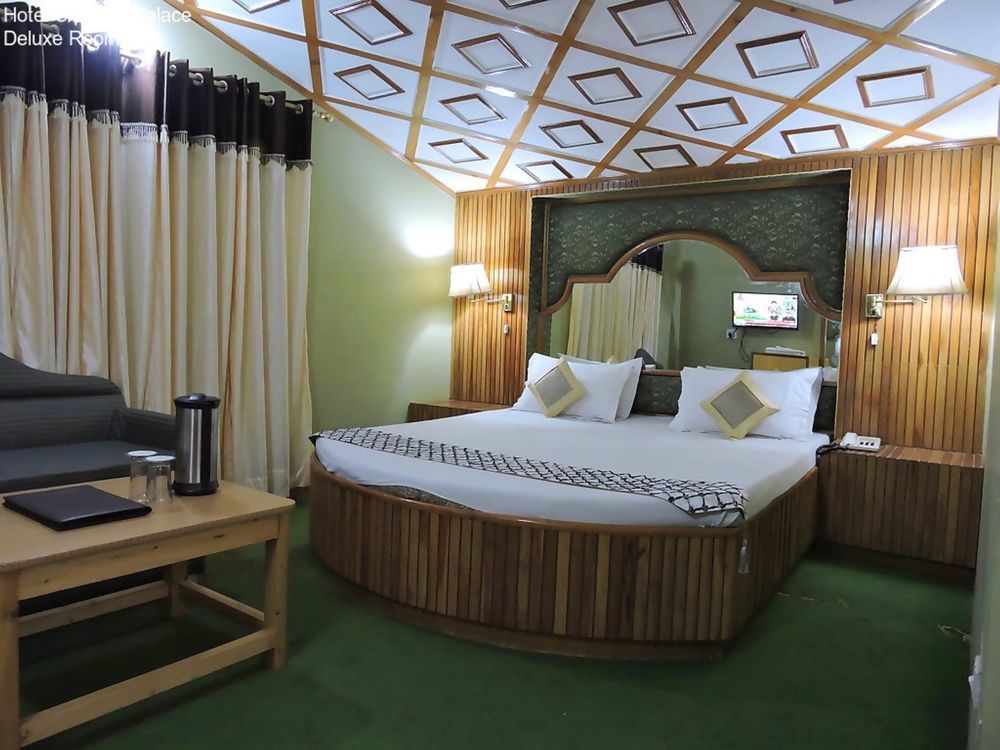 Hotel Chaman Palace