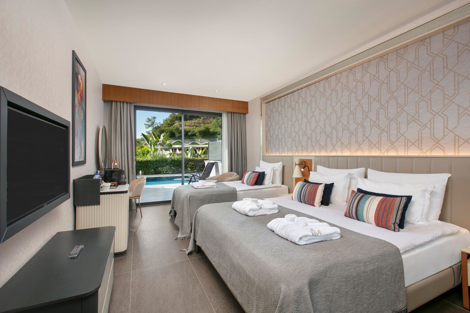 Mylome Luxury Hotel & Resort