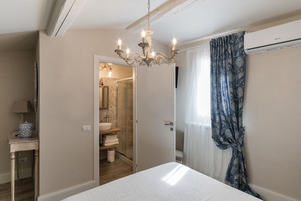 Puccini Luxury Suite